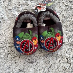 Marvel Avengers Kids Slippers - Black, Red, and Green